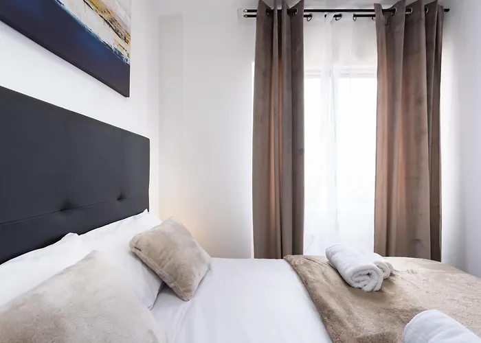 Estrella Del Sur 阿德耶